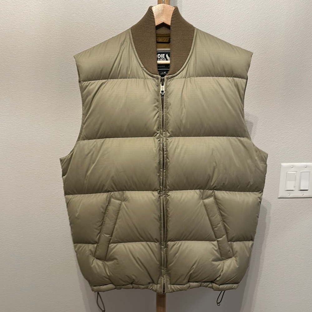 Men's Tan Puffer Vest